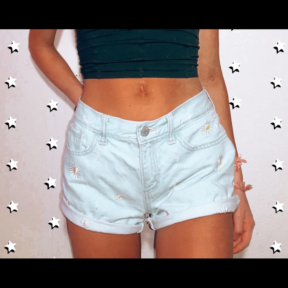 sunflower jean shorts🌻